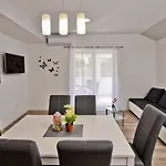Apartamento Mica