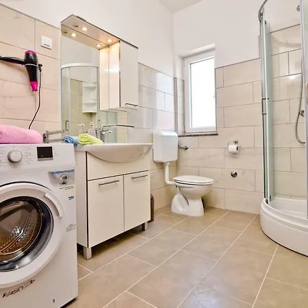 Mica Apartamento Vrsi
